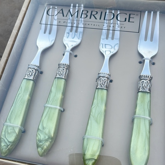 4pc Cocktail Fork Set - Cambridge Silversmiths - Picture 2 of 7